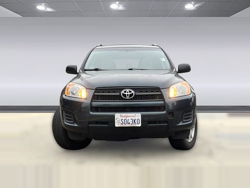 Used 2012 Toyota RAV4 4WD w/ Upgrade Value Pkg image 3
