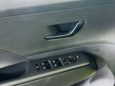 Used 2025 Hyundai Kona SEL AWD/4WD image 23