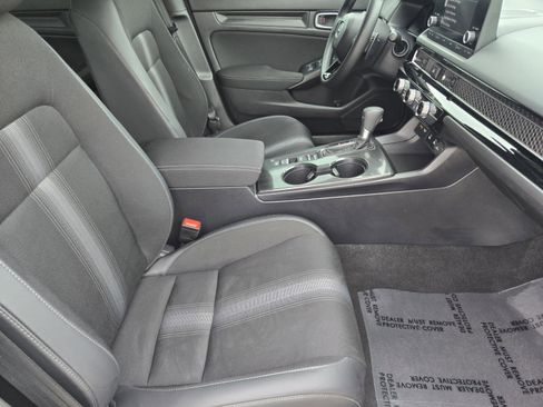 Certified 2025 Honda Civic Sport image 10