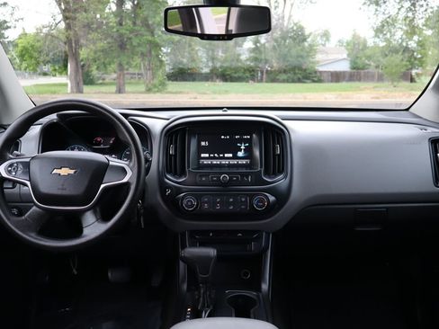Used 2017 Chevrolet Colorado W/T w/ WT Convenience Package AWD/4WD image 18