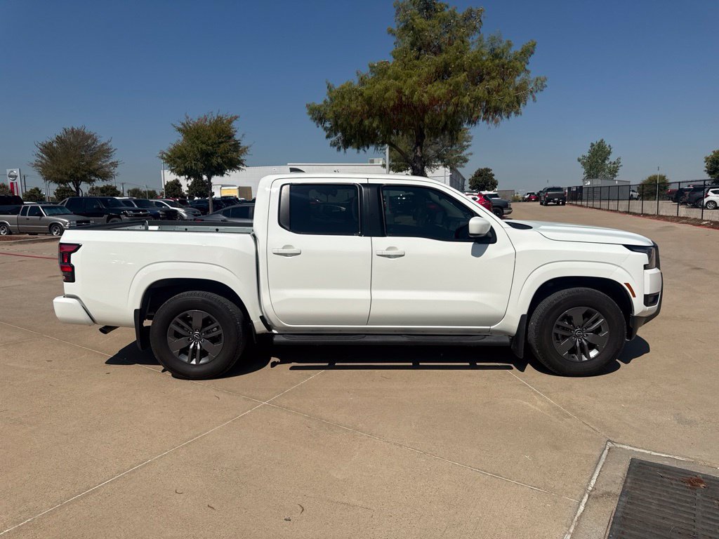 Used 2025 Nissan Frontier SV RWD image 6