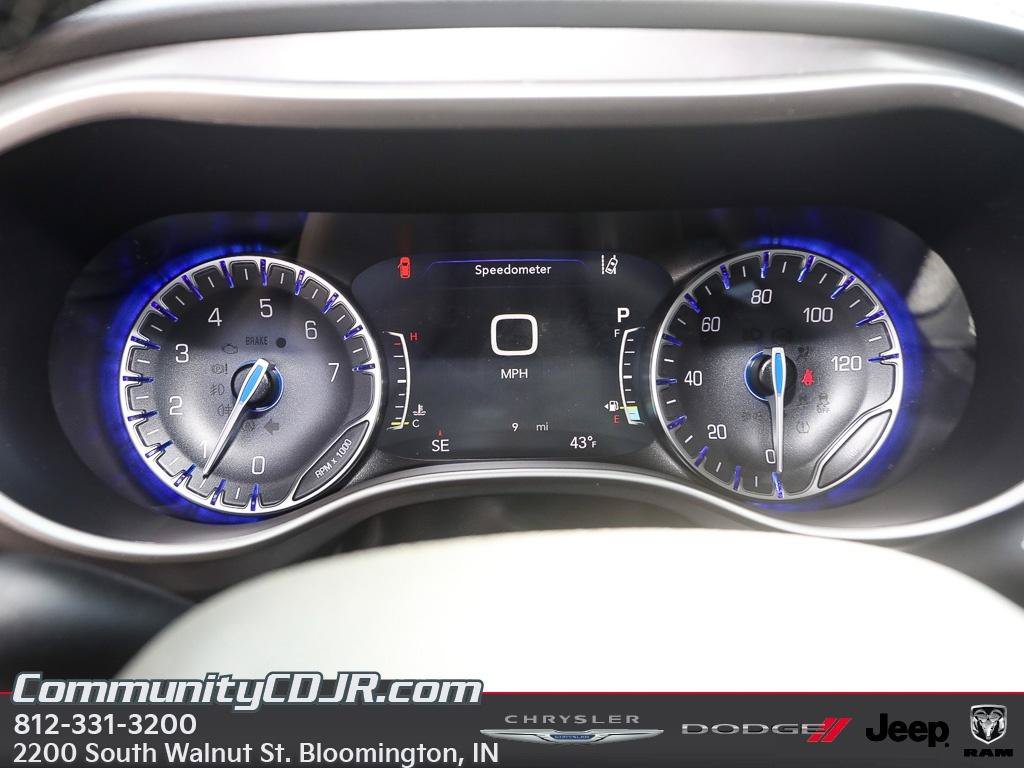 New 2026 Chrysler Voyager LX FWD image 11