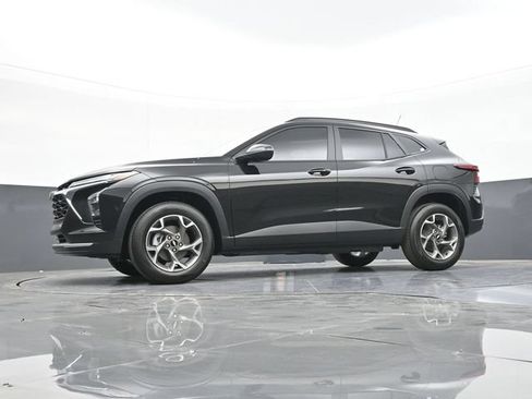 New 2026 Chevrolet Trax LT w/ Driver Confidence Package FWD image 50