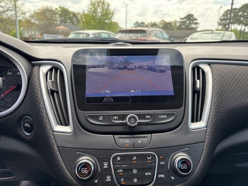 Used 2024 Chevrolet Malibu LT FWD image 18