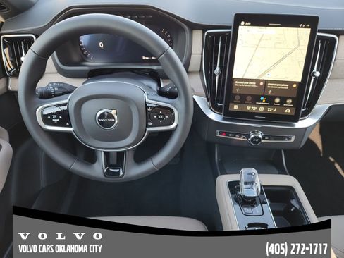 Used 2026 Volvo XC90 B5 Plus w/ Protection Package Premier image 26