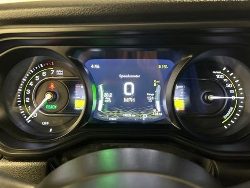 Used 2024 Jeep Wrangler Unlimited AWD/4WD image 22