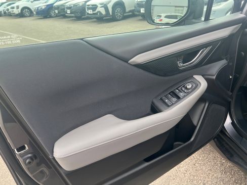 Certified 2025 Subaru Outback Premium w/ Popular Package #1A image 17