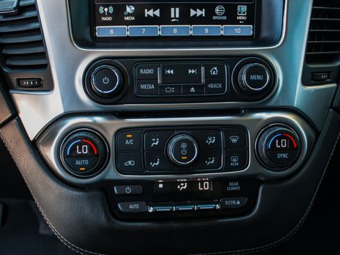 Used 2018 Chevrolet Tahoe 4WD w/ Max Trailering Package image 18