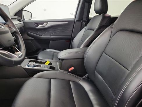 Certified 2025 Ford Escape Platinum image 18