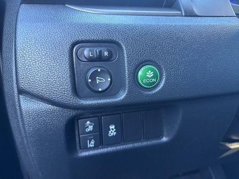 Certified 2022 Honda Pilot Sport image 25