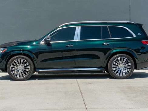 Used 2023 Mercedes-Benz Maybach GLS 600 4MATIC image 2