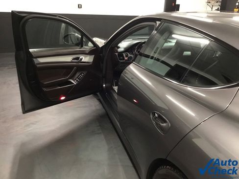 Used 2016 Porsche Panamera GTS image 18