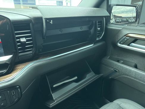 Used 2023 GMC Sierra 1500 Elevation image 27