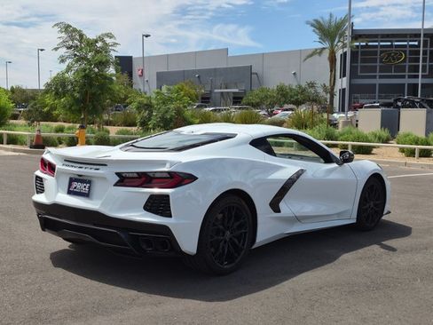 Used 2025 Chevrolet Corvette Stingray Coupe w/ 1LT RWD image 5