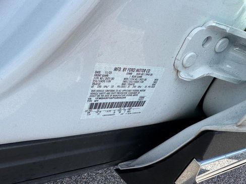 Used 2023 Ford Explorer Limited image 28