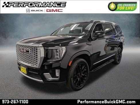 Used 2024 GMC Yukon Denali w/ Advanced Technology Package image 1