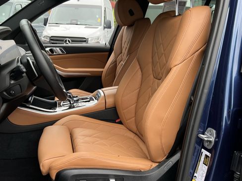 Used 2023 BMW X5 xDrive45e w/ Executive Package image 11