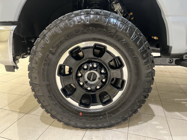 New 2027 Ford F350 Lariat w/ Tremor Off-Road Package AWD/4WD image 30