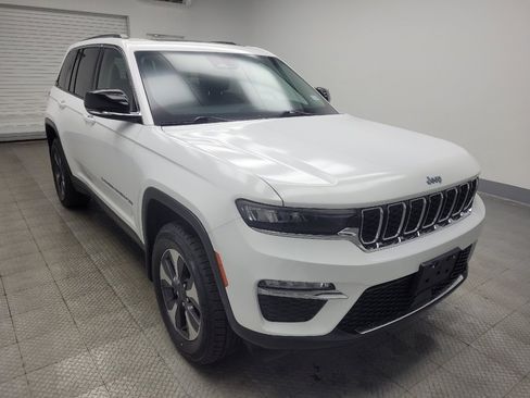 Used 2022 Jeep Grand Cherokee Limited 4xe w/ MOPAR Finishing Package image 13