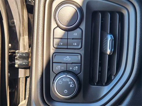 Used 2021 Chevrolet Silverado 1500 Custom Trail Boss w/ LPO, Dark Essentials Package image 21