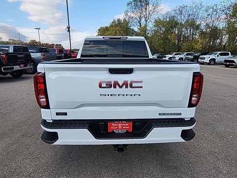 New 2026 GMC Sierra 1500 Elevation image 7