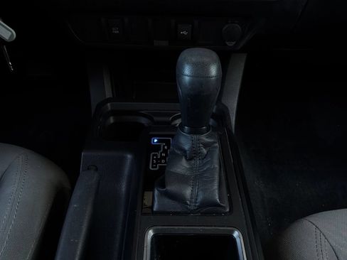 Used 2021 Toyota Tacoma SR w/ SR Convenience Package RWD image 23