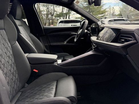New 2026 Audi SQ5 Premium Plus image 17