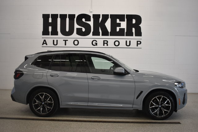 Used 2024 BMW X3 xDrive30i w/ Premium Package AWD/4WD image 2