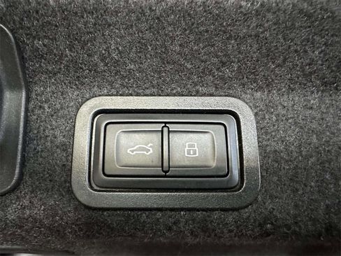 Used 2021 Audi S6 Premium Plus w/ S Sport Package image 11