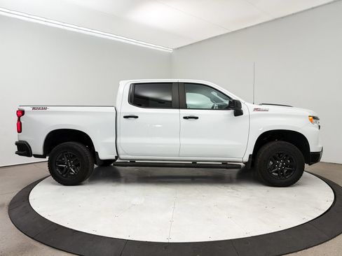 Used 2024 Chevrolet Silverado 1500 LT Trail Boss w/ Protection Package AWD/4WD image 30