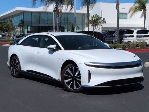 Used 2024 Lucid Air Touring AWD/4WD image 2