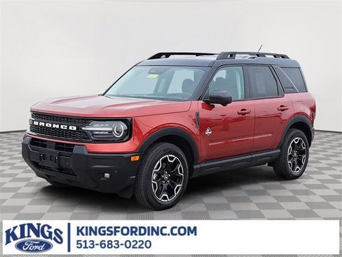 Certified 2025 Ford Bronco Sport Outer Banks w/ Outer Banks Tech Package+ image 1