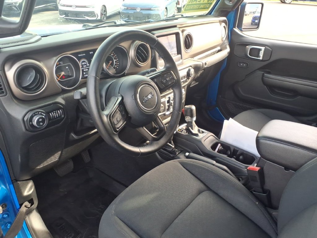 Used 2020 Jeep Gladiator Sport w/ Quick Order Package 24S AWD/4WD image 11