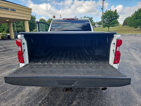 Used 2024 Chevrolet Silverado 2500 Custom w/ Custom Value Package AWD/4WD image 22