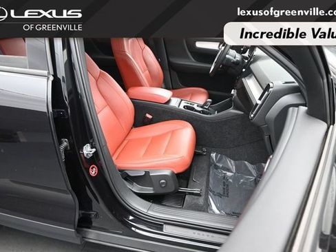 Used 2019 Volvo XC40 T5 Momentum AWD/4WD image 28