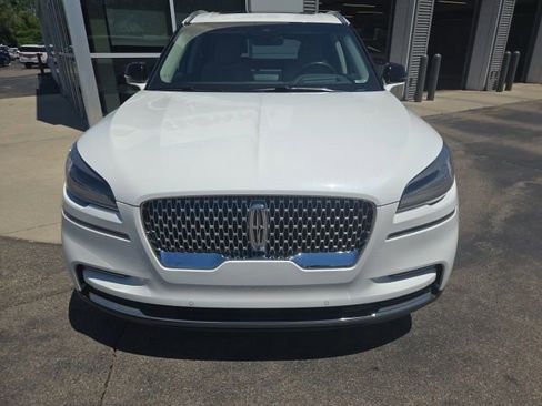 Used 2023 Lincoln Aviator Reserve w/ Equipment Group 201A AWD/4WD image 13