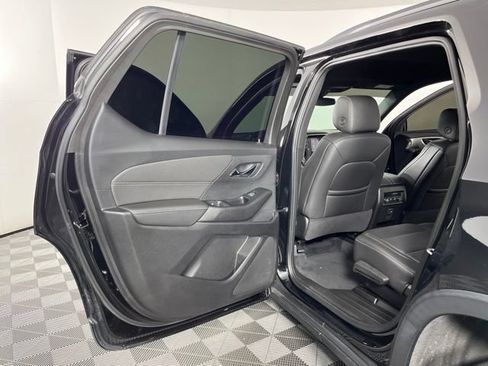 Used 2023 Chevrolet Traverse LT AWD/4WD image 42