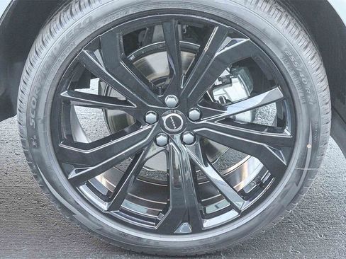 New 2026 Volvo XC60 B5 Ultra w/ Climate Package PRO image 12
