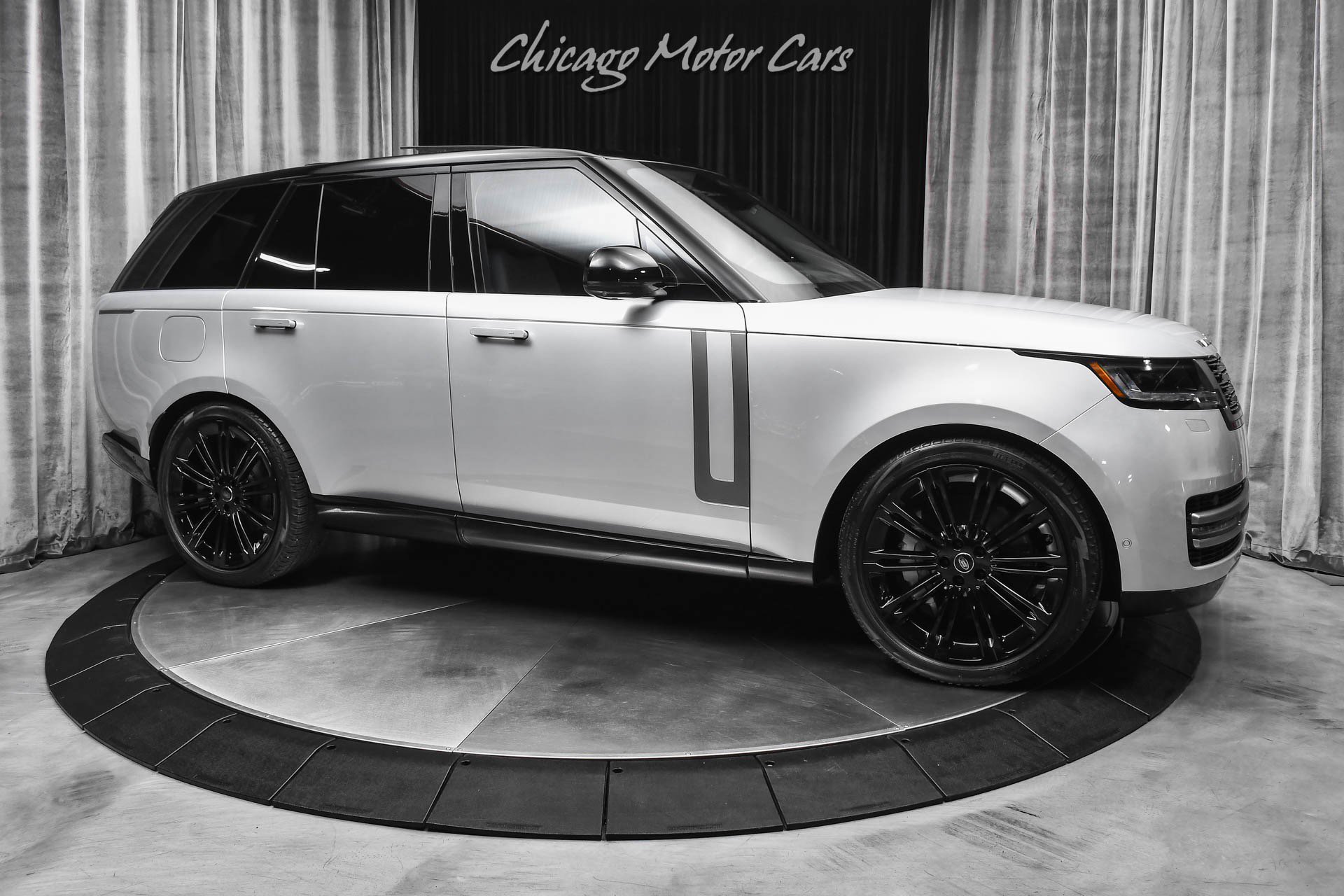 Used 2024 Land Rover Range Rover SE AWD/4WD image 6