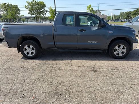 Used 2009 Toyota Tundra 4x4 Double Cab w/ Tow Pkg image 4