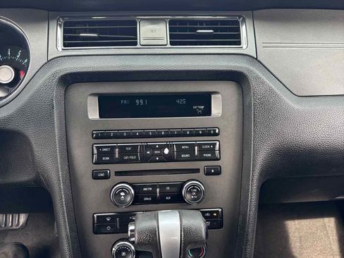 Used 2011 Ford Mustang Coupe w/ 101A Rapid Spec Order Code image 17