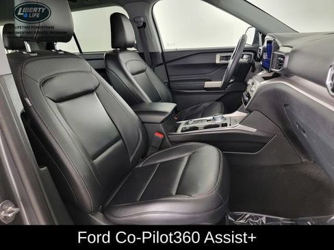 Certified 2023 Ford Explorer XLT w/ Equipment Group 202A AWD/4WD image 19