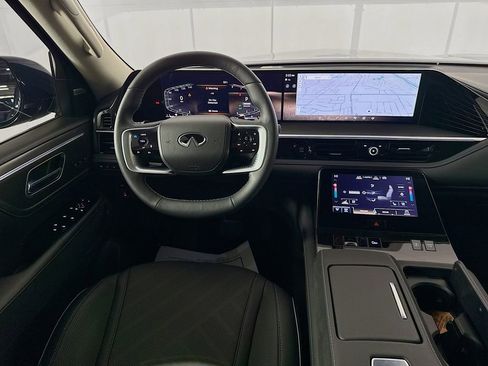 Certified 2025 INFINITI QX80 Luxe image 29