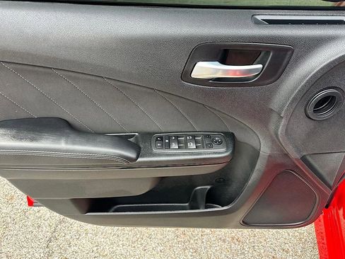 Used 2022 Dodge Charger R/T w/ Blacktop Package image 15