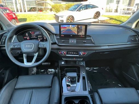 Certified 2024 Audi Q5 2.0T Premium Plus w/ Premium Plus Package image 2