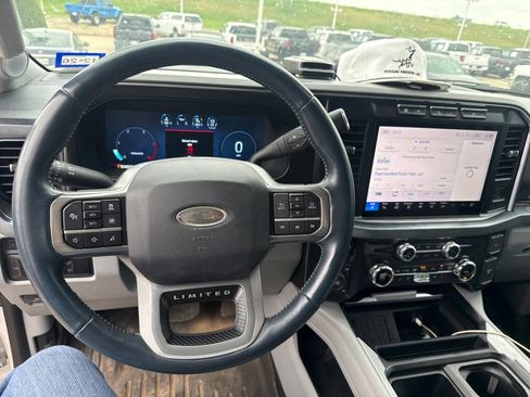 Used 2024 Ford F250 Limited AWD/4WD image 28