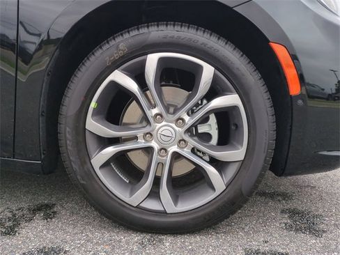 New 2026 Chrysler Pacifica Pinnacle w/ Trailer Tow Group image 11