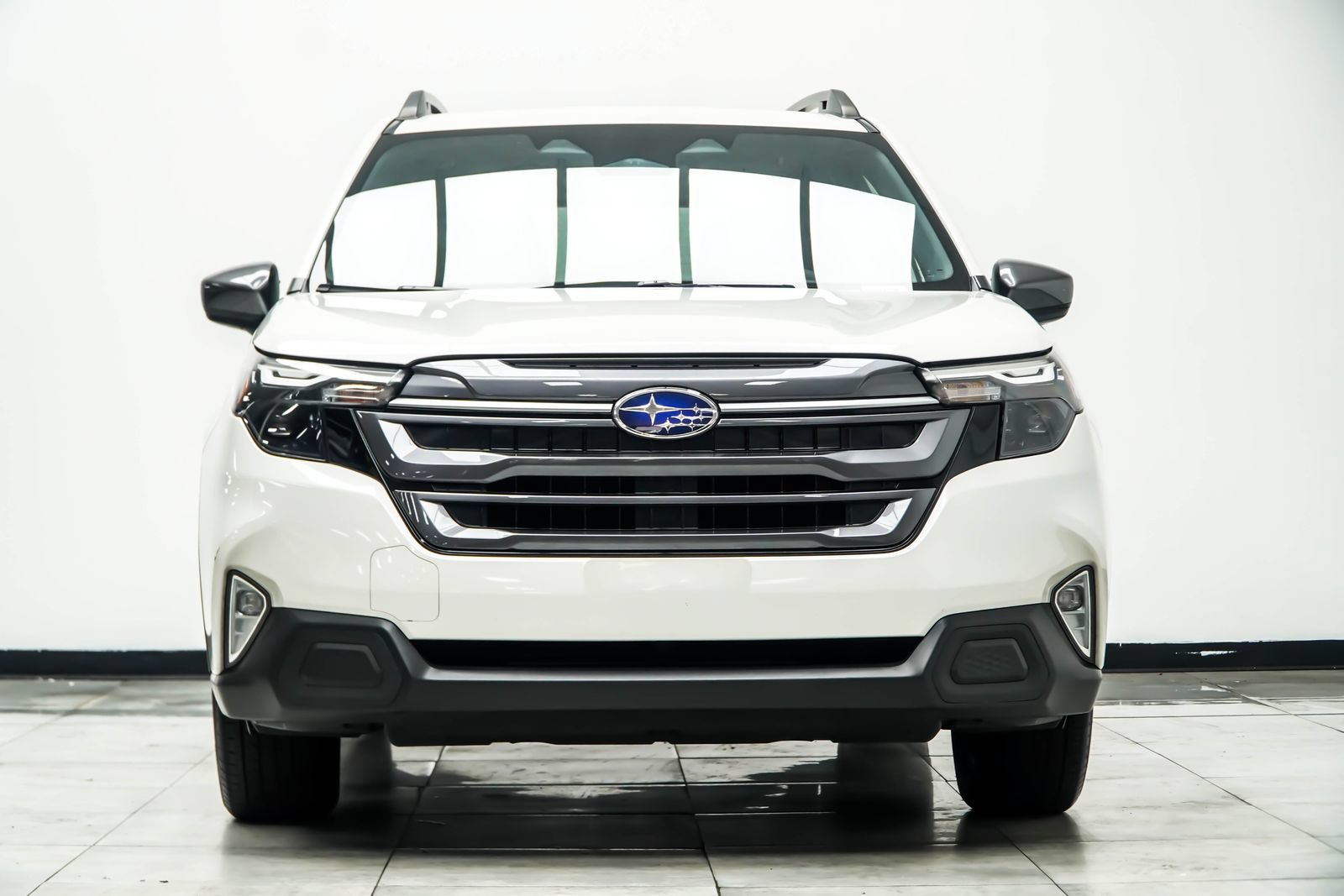 Used 2025 Subaru Forester Premium AWD/4WD image 9