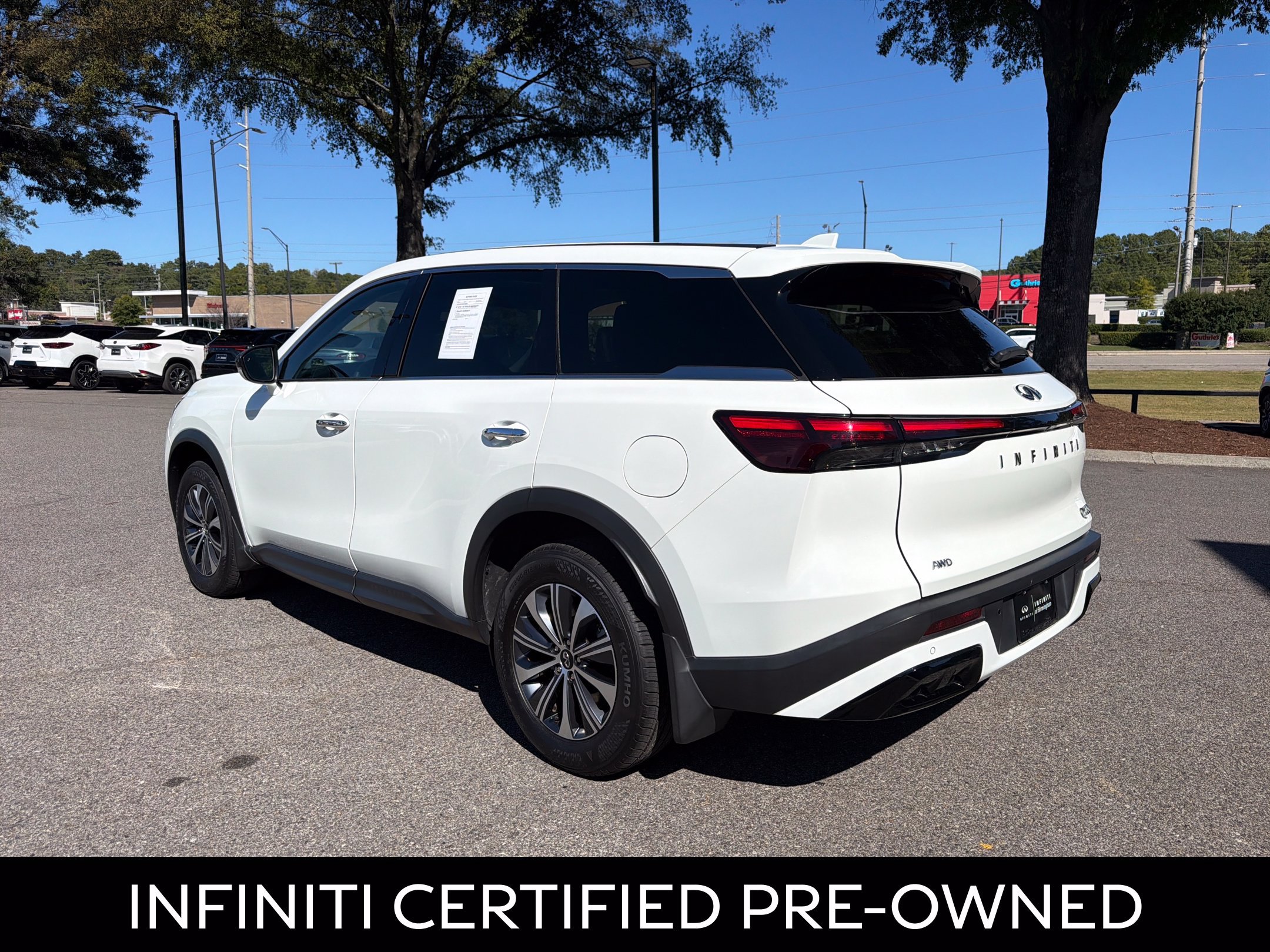 Certified 2023 INFINITI QX60 Pure AWD/4WD image 9