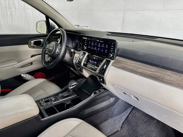Certified 2023 Kia Sorento X-Line EX AWD/4WD image 30